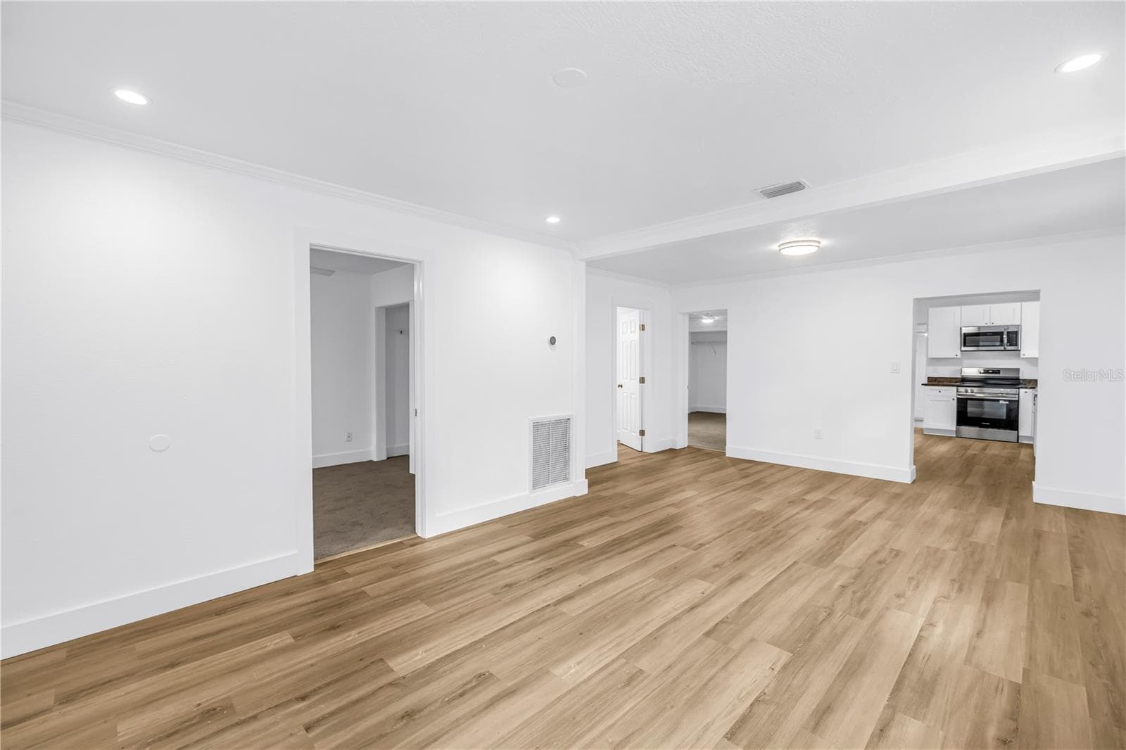 Single Family Residence at 1306 E NEW ORLEANS AVE, TAMPA, photo 16 of 46