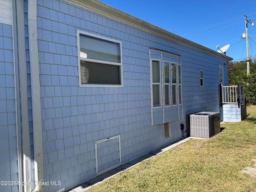 Condominium at 3094 CENTAUR LN #21, TITUSVILLE, photo 4 of 37