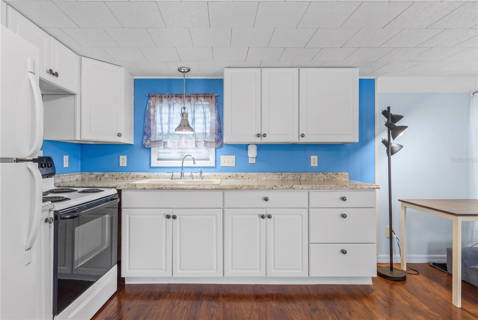 Kitchen - 5316 53RD AVE E #Q11, BRADENTON