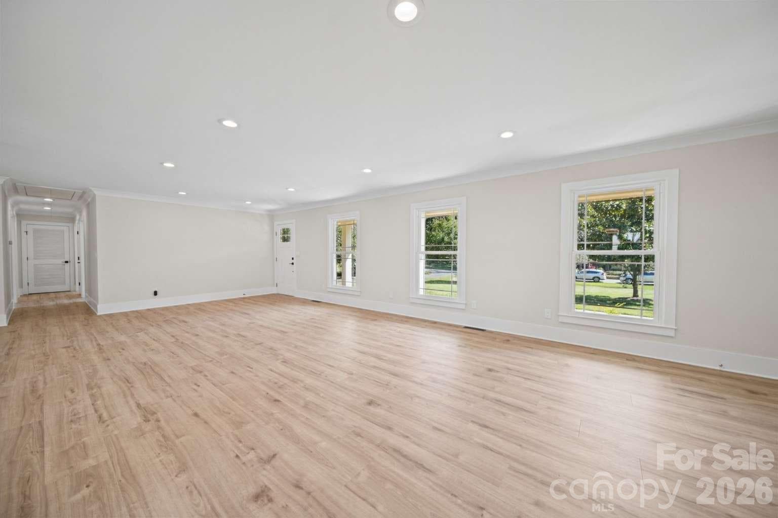 Single Family Residence at 7301 Pine Lake Lane, Mint Hill, photo 16 of 44