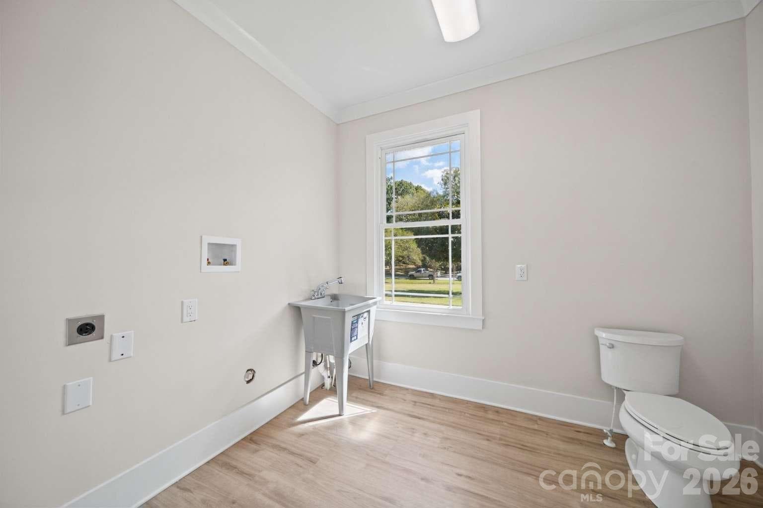 Single Family Residence at 7301 Pine Lake Lane, Mint Hill, photo 33 of 44