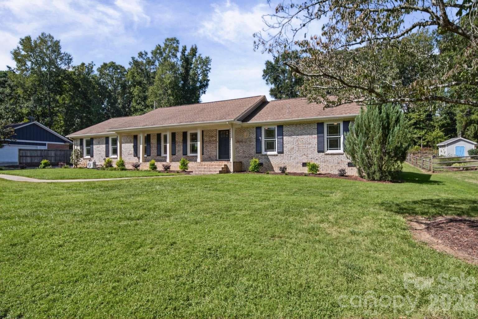Single Family Residence at 7301 Pine Lake Lane, Mint Hill, photo 36 of 44