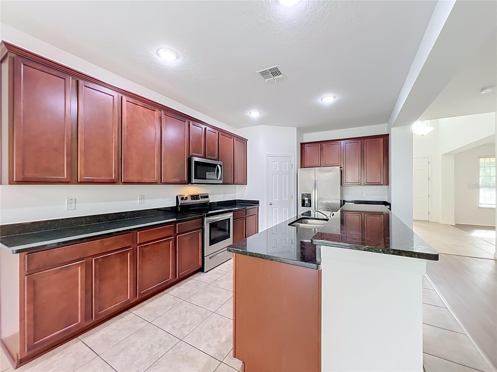 Single Family Residence at 1818 JUNIPER HAMMOCK ST, WINTER GARDEN, photo 14 of 55