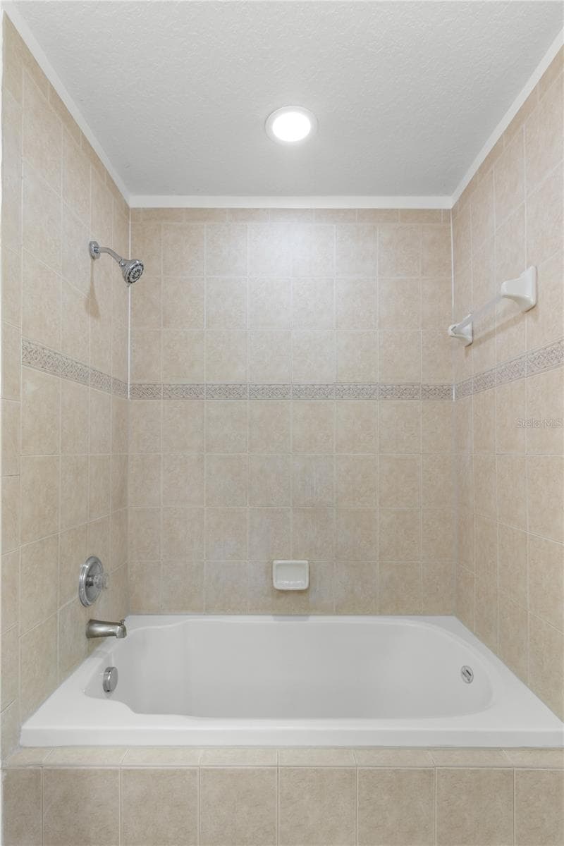 Single Family Residence at 1956 PORTCASTLE CIR, WINTER GARDEN, photo 27 of 31