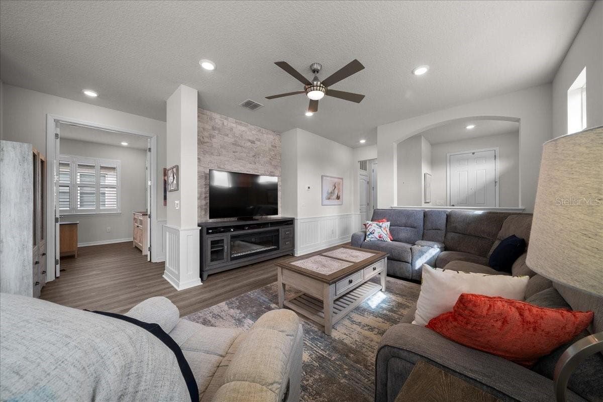 Single Family Residence at 9640 SW 63RD LOOP, OCALA, photo 6 of 46