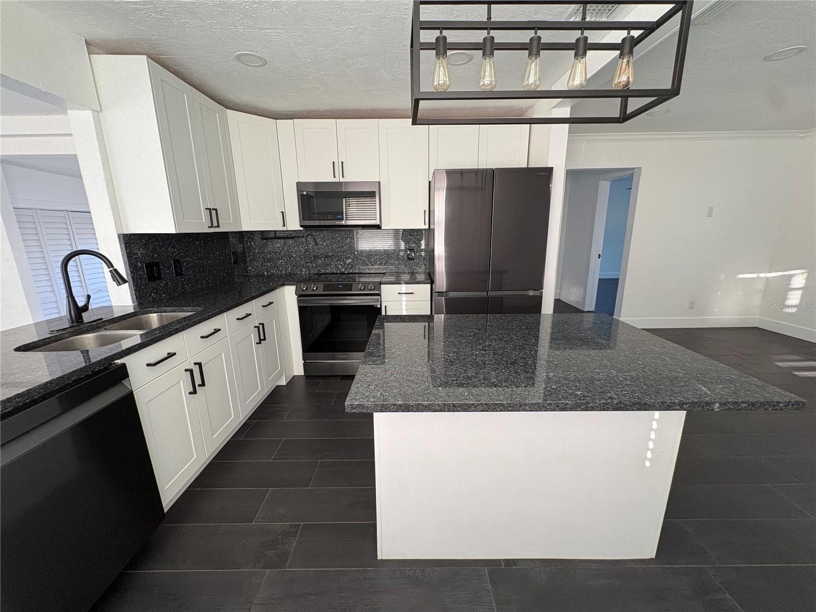 Kitchen - 6570 67TH AVE N, PINELLAS PARK