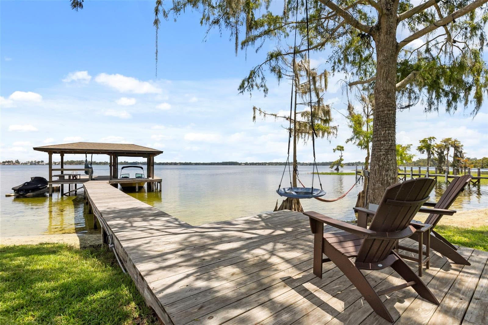 Rare Lake Sheen lakefront estate opportunity on the Butler Chain of Lakes! An exceptional opportunity to build a custom luxury lakefront residence on one of the most compelling properties along Lake Cottage Lane. - 10430 LAKE COTTAGE LN, ORLANDO