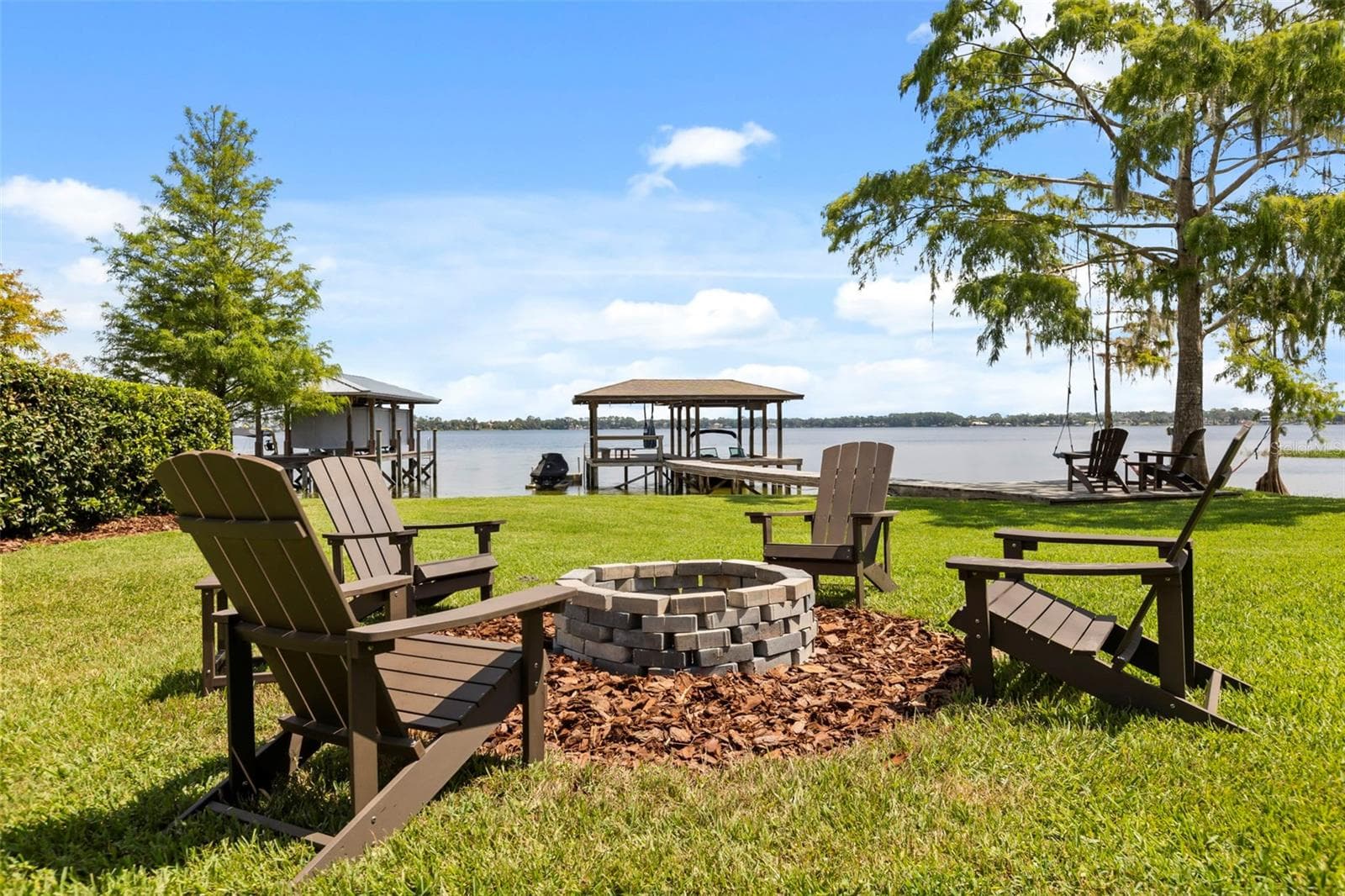 Rare Lake Sheen lakefront estate opportunity on the Butler Chain of Lakes! An exceptional opportunity to build a custom luxury lakefront residence on one of the most compelling properties along Lake Cottage Lane. - 10430 LAKE COTTAGE LN, ORLANDO