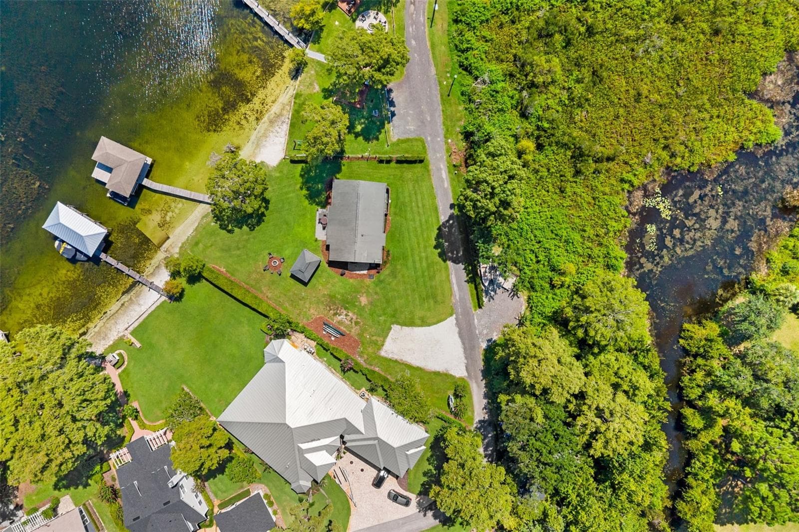 Rare Lake Sheen lakefront estate opportunity on the Butler Chain of Lakes! An exceptional opportunity to build a custom luxury lakefront residence on one of the most compelling properties along Lake Cottage Lane. - 10430 LAKE COTTAGE LN, ORLANDO