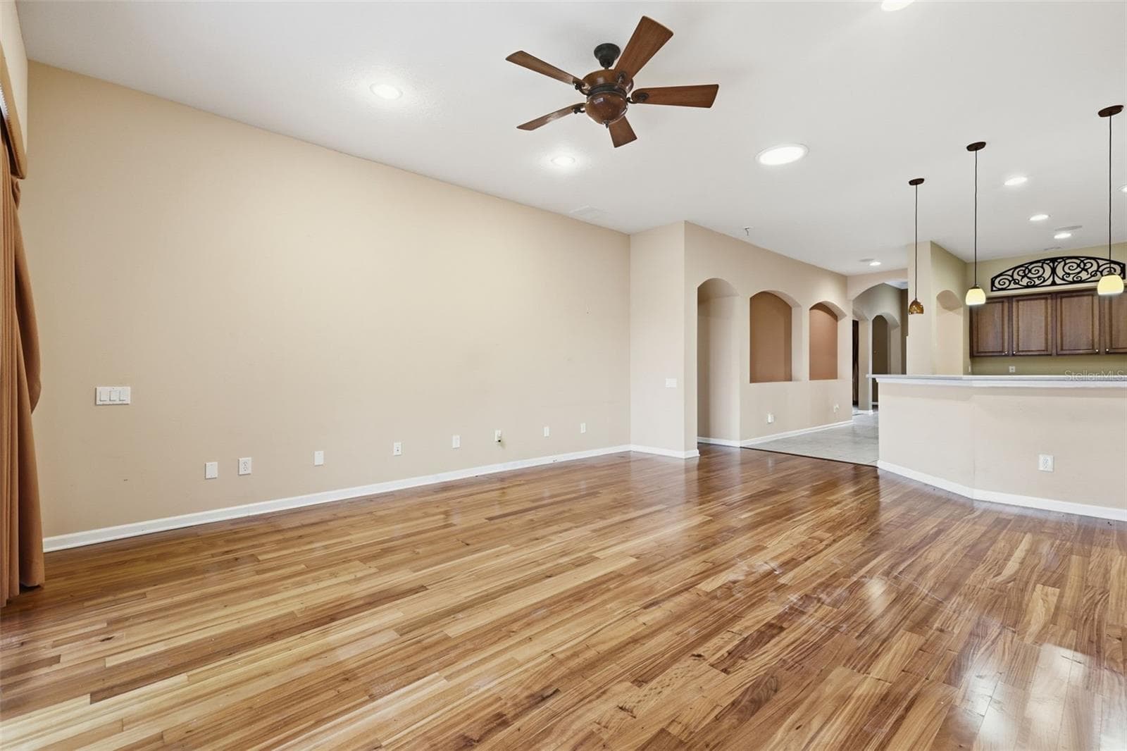 Single Family Residence at 3608 JUNEBERRY DR, WESLEY CHAPEL, photo 11 of 41