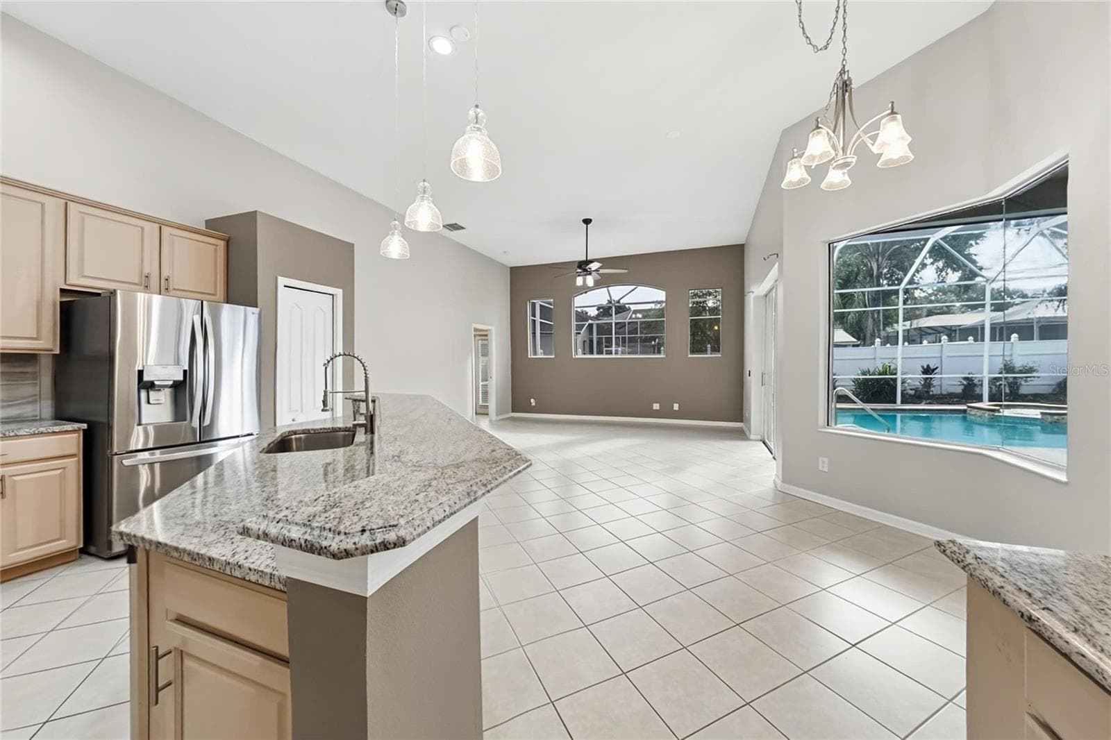 Single Family Residence at 219 RONJA LN, VALRICO, photo 7 of 24