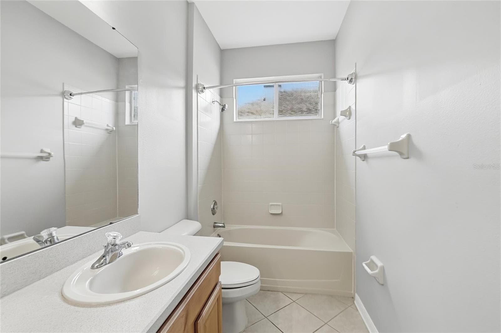 Single Family Residence at 219 RONJA LN, VALRICO, photo 19 of 24