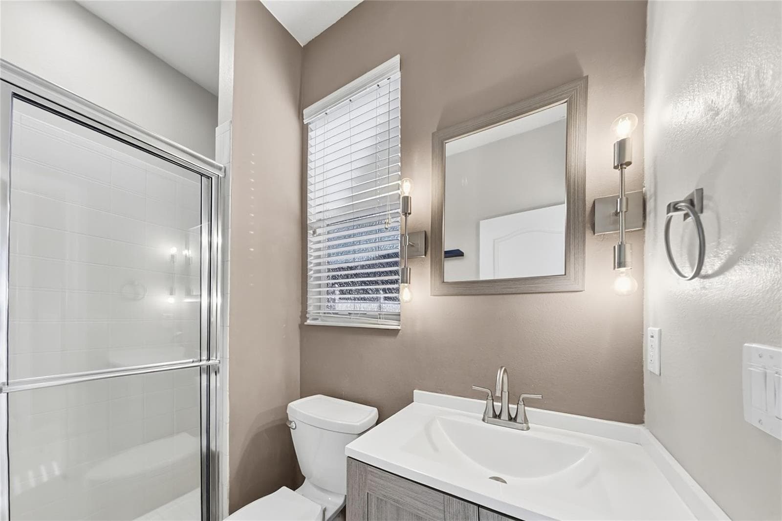 Single Family Residence at 219 RONJA LN, VALRICO, photo 20 of 24