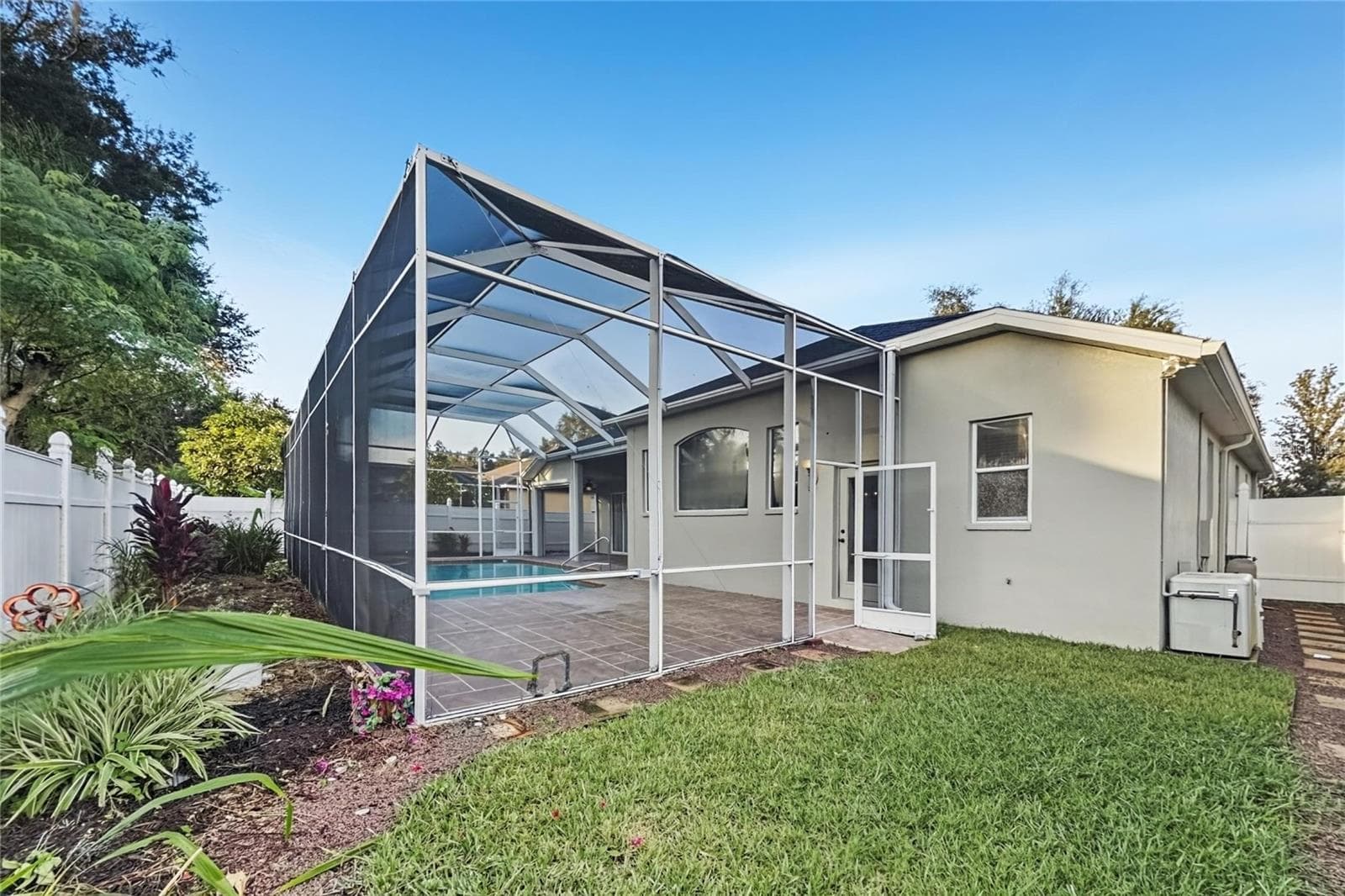 Single Family Residence at 219 RONJA LN, VALRICO, photo 24 of 24
