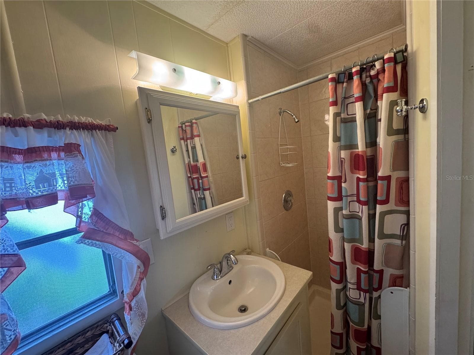 Master bathroom - 6615 VISTA LN, NORTH PORT