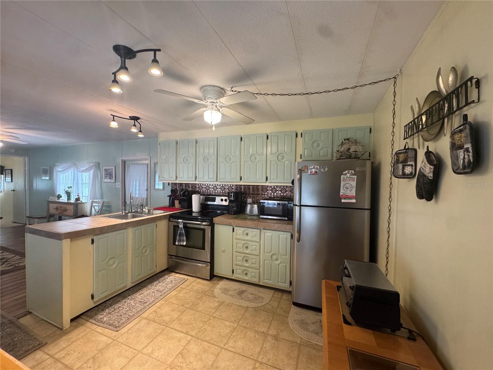 Kitchen - 6615 VISTA LN, NORTH PORT