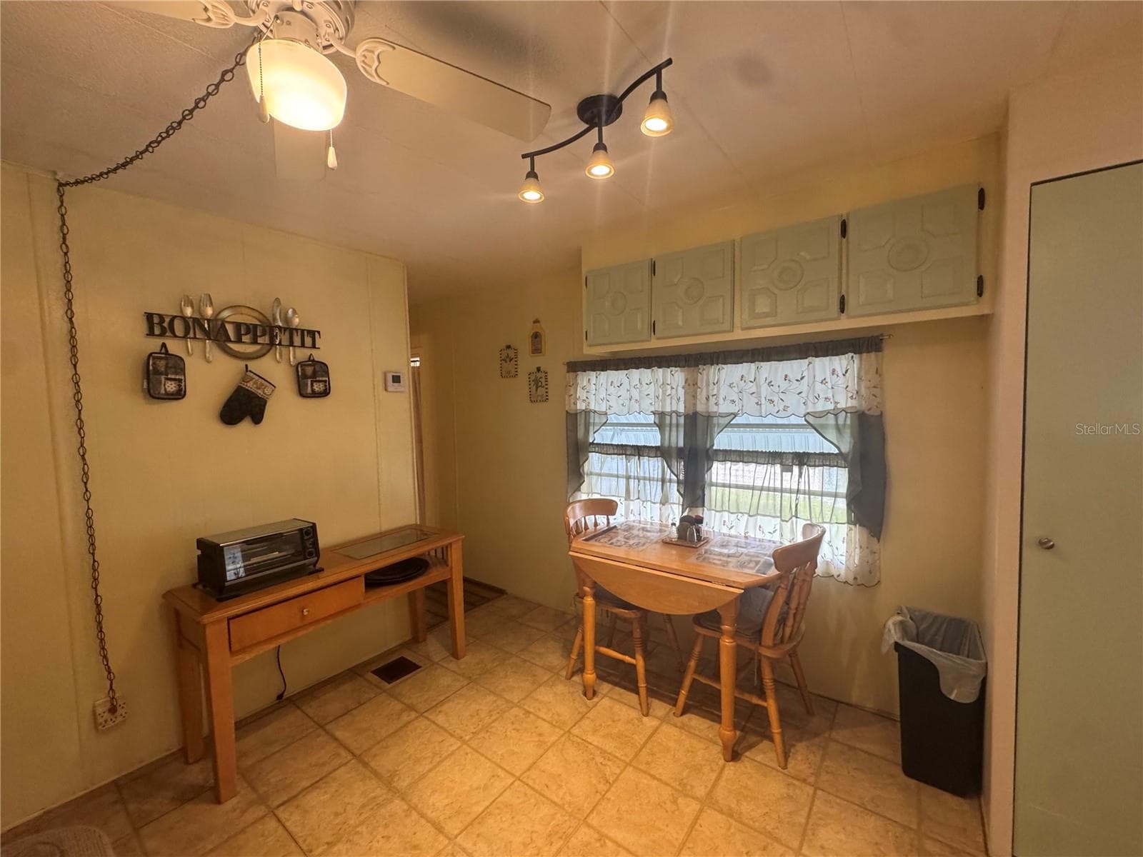 Kitchen - 6615 VISTA LN, NORTH PORT