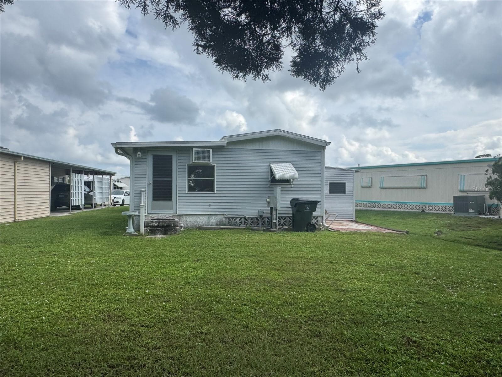 Back of 6615 Vista Ln - 6615 VISTA LN, NORTH PORT