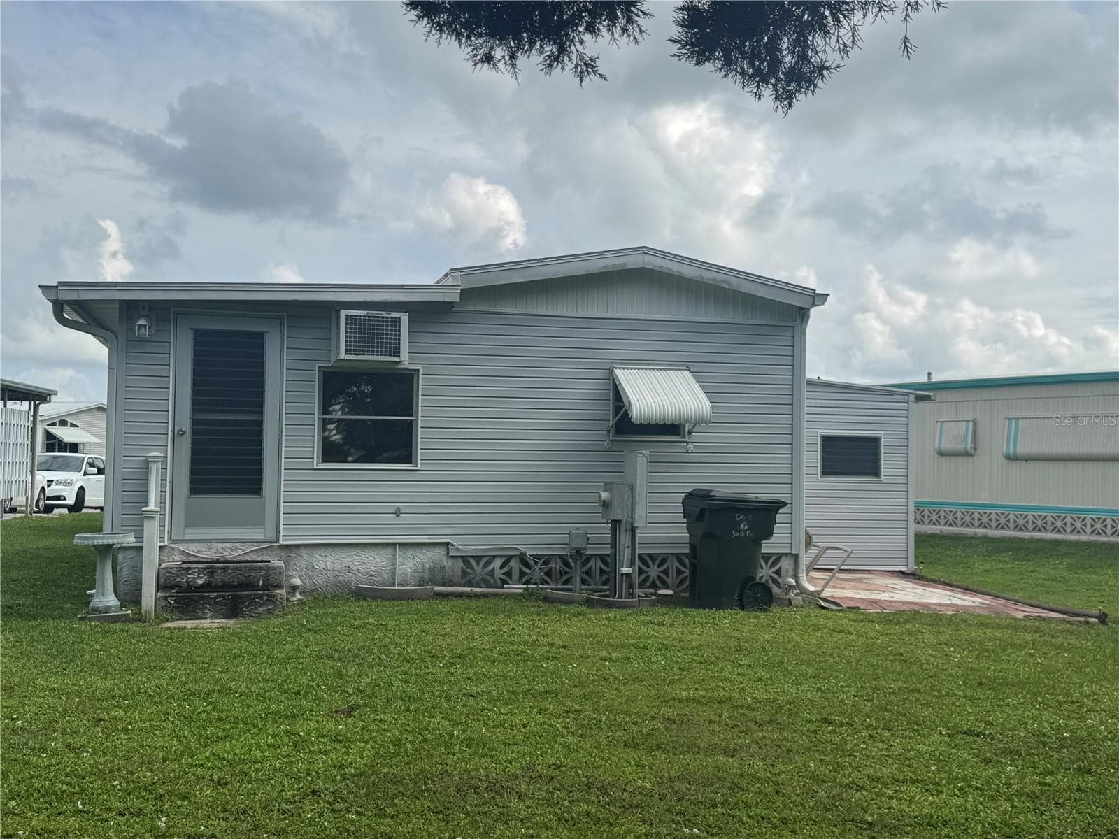 Back of 6615 Vista Ln - 6615 VISTA LN, NORTH PORT