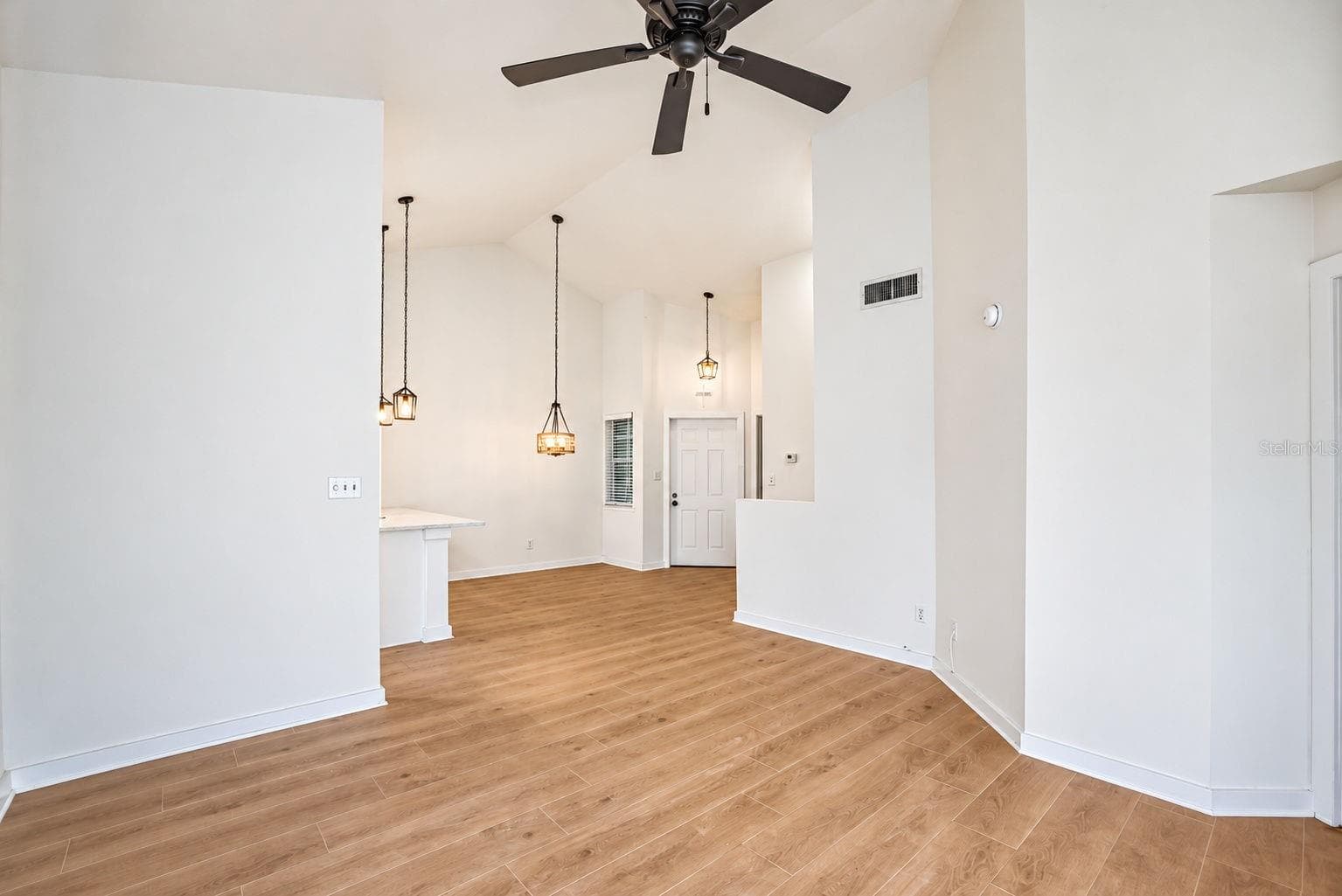 Condominium at 6924 STONES THROW CIR N #8307, ST PETERSBURG, photo 11 of 54