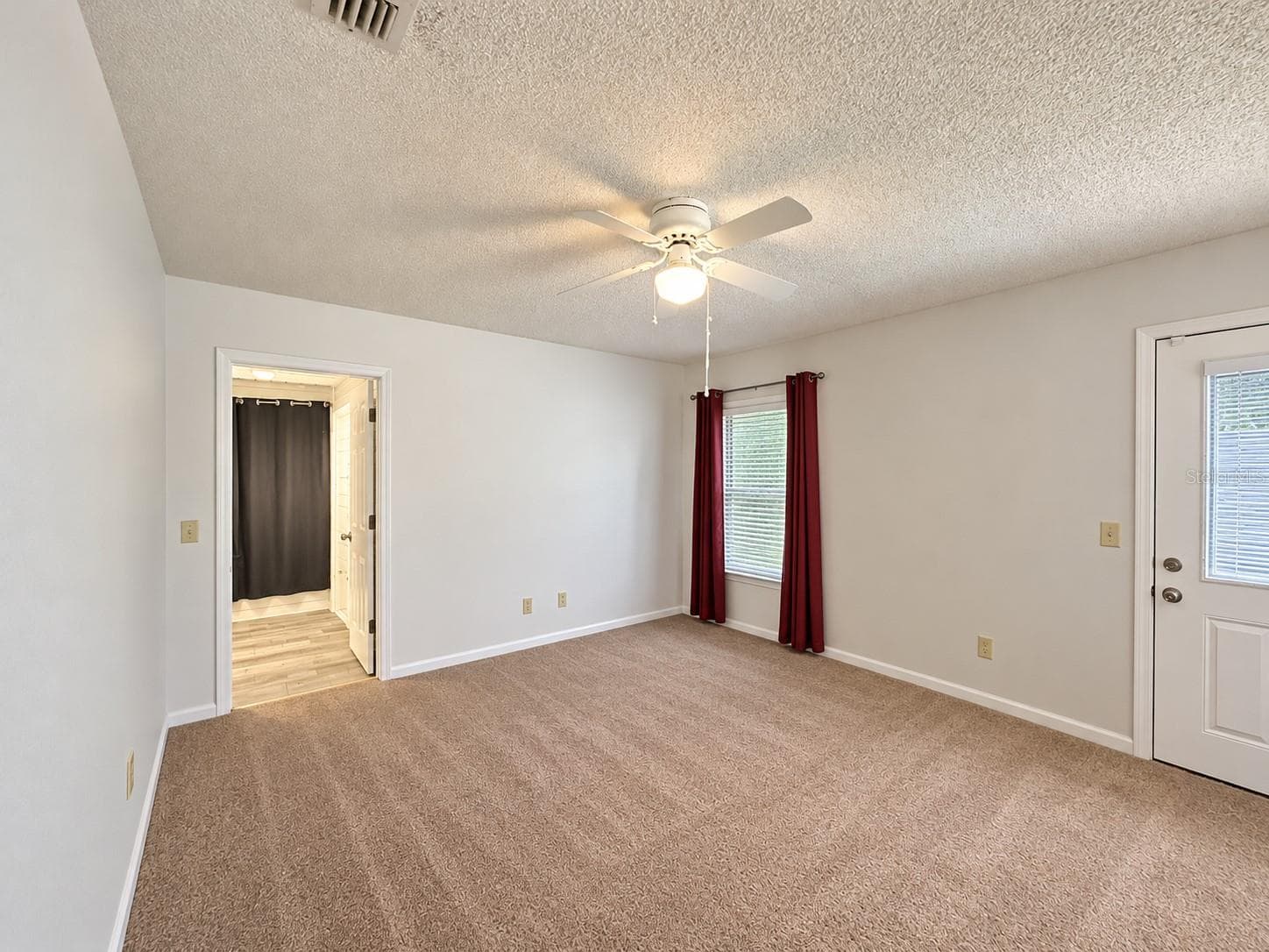 Single Family Residence at 1420 COLONNADES CIR S, LAKELAND, photo 9 of 20