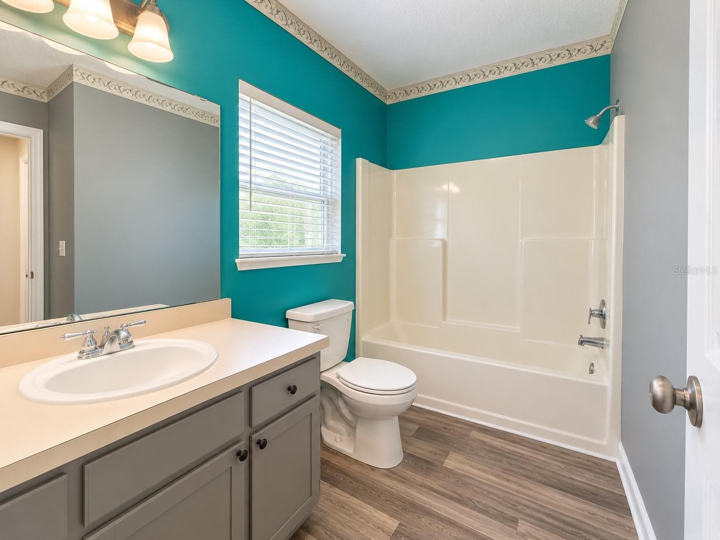 Single Family Residence at 1420 COLONNADES CIR S, LAKELAND, photo 13 of 20
