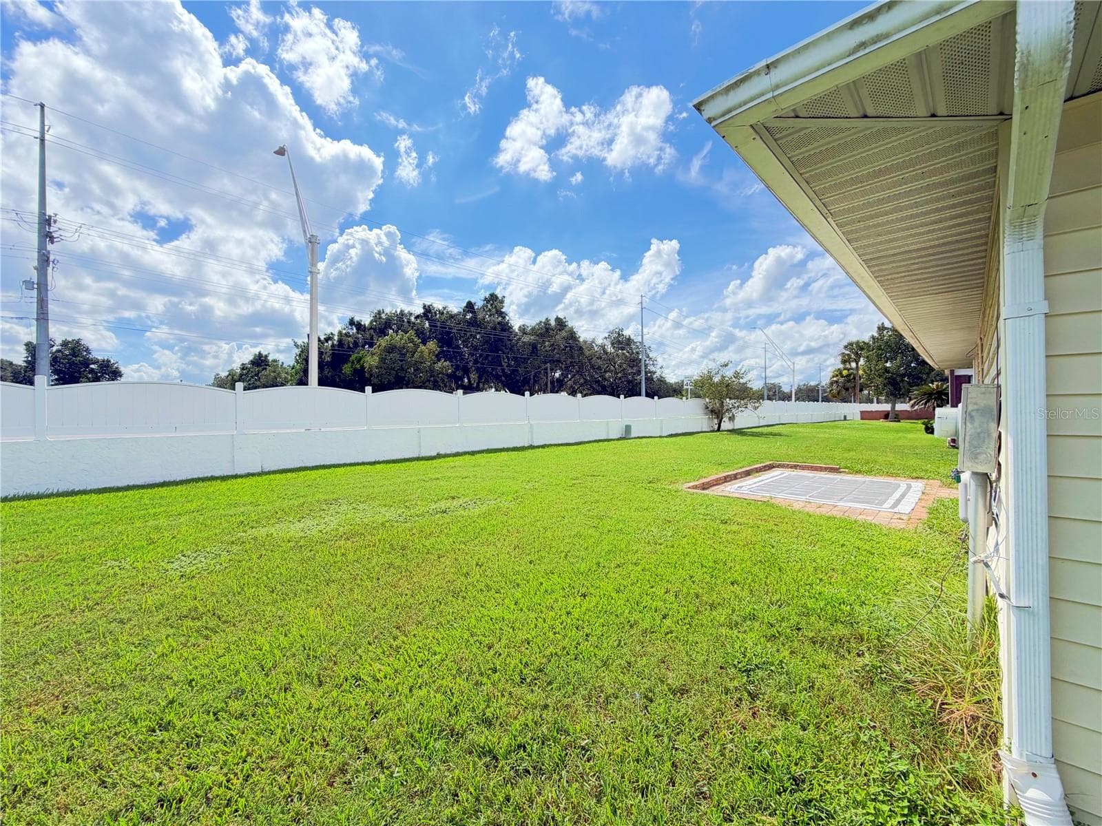 Single Family Residence at 1420 COLONNADES CIR S, LAKELAND, photo 16 of 20