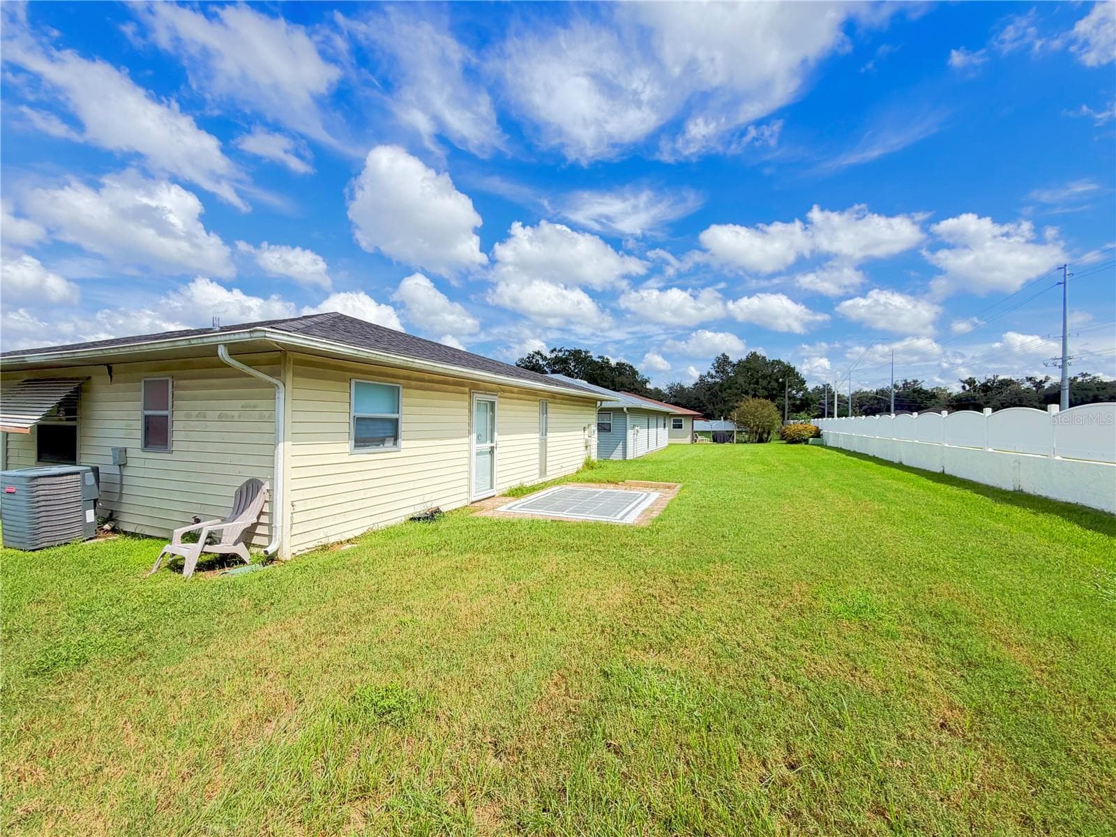 Single Family Residence at 1420 COLONNADES CIR S, LAKELAND, photo 19 of 20