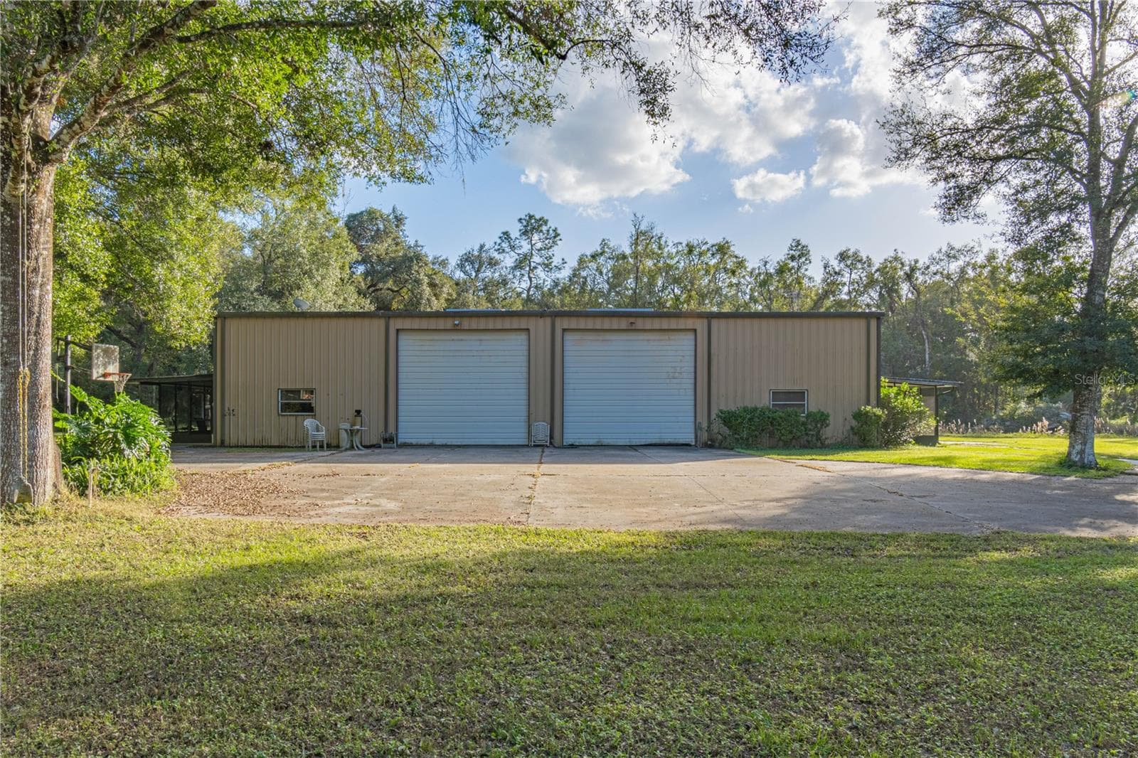 Auto Doors. - 2557 CR 674A, BUSHNELL