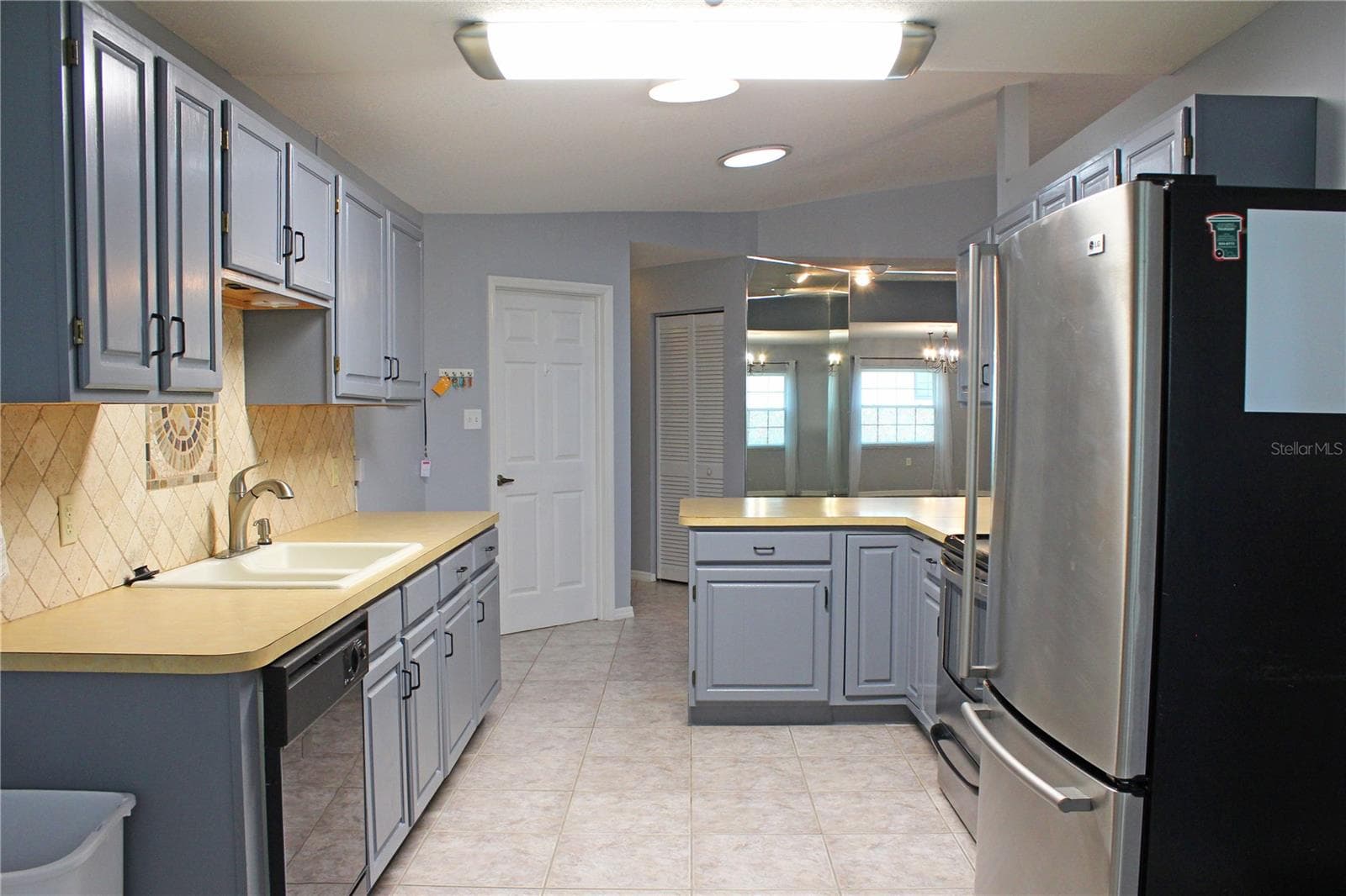 Single Family Residence at 6015 SEAGULL LN, LAKELAND, photo 9 of 37
