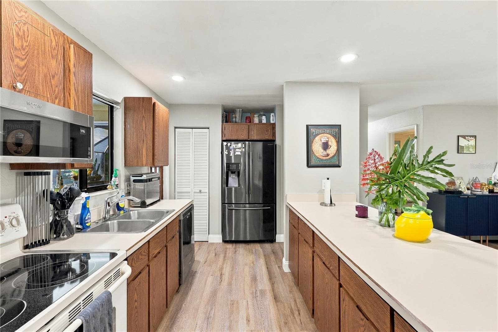 Kitchen- Lots of Storage! Beautiful Breakfast Bar- Open Concept! - 92 FOSTER LN, PALM COAST