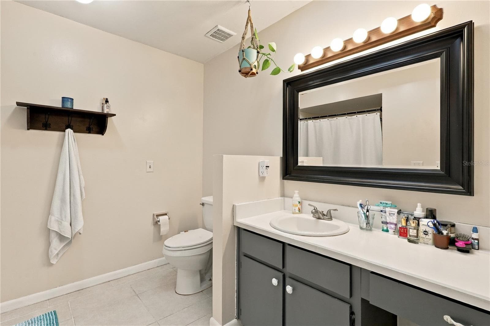 Master Bathroom - 92 FOSTER LN, PALM COAST