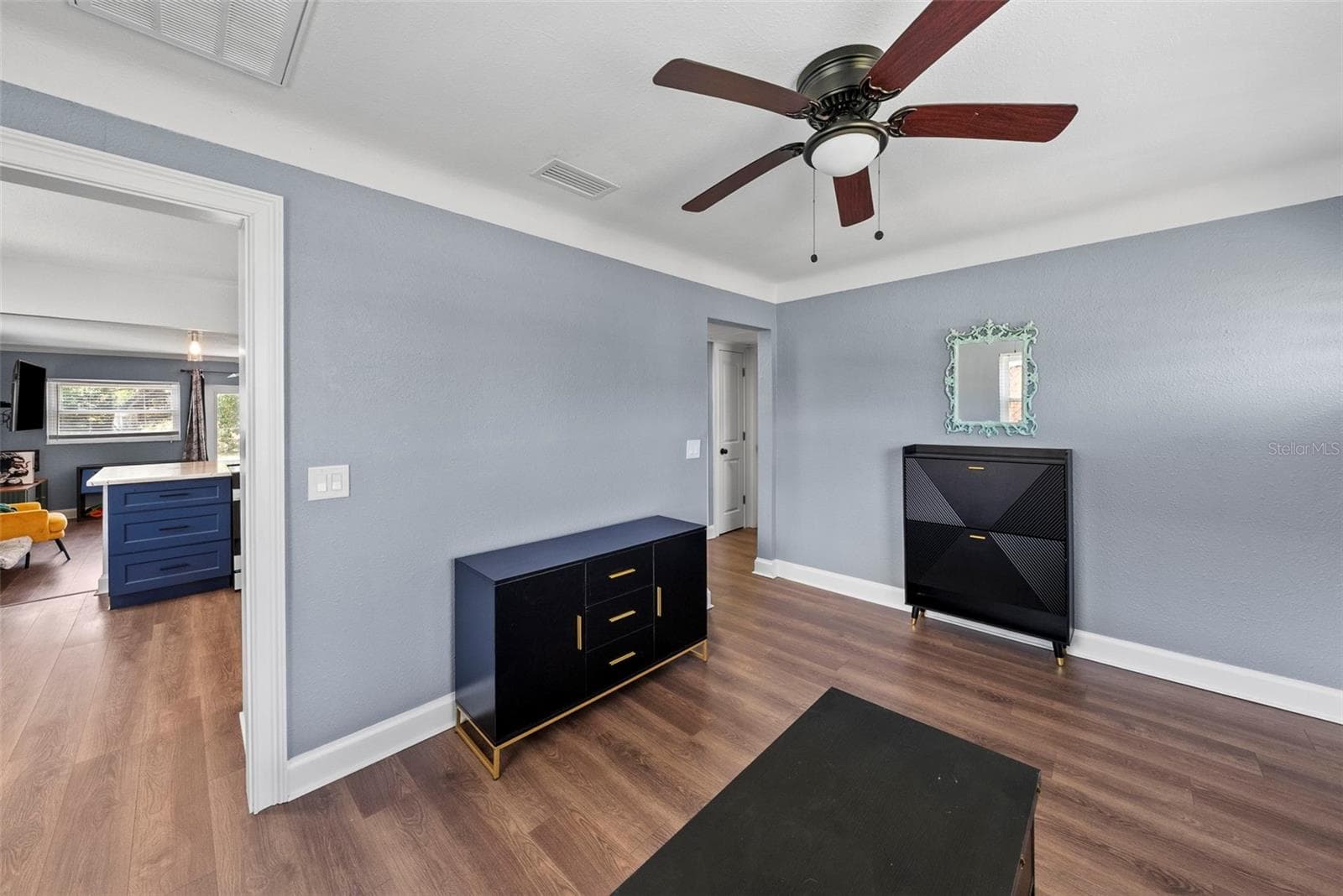 Single Family Residence at 824 61ST AVE NE, ST PETERSBURG, photo 4 of 25