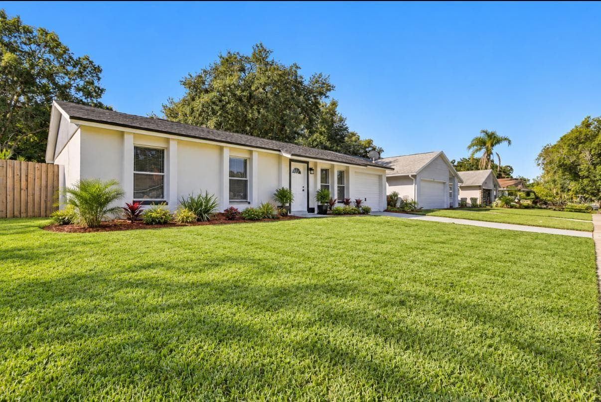 Single Family Residence at 3610 FALLING LEAF LN, ORLANDO, photo 3 of 30