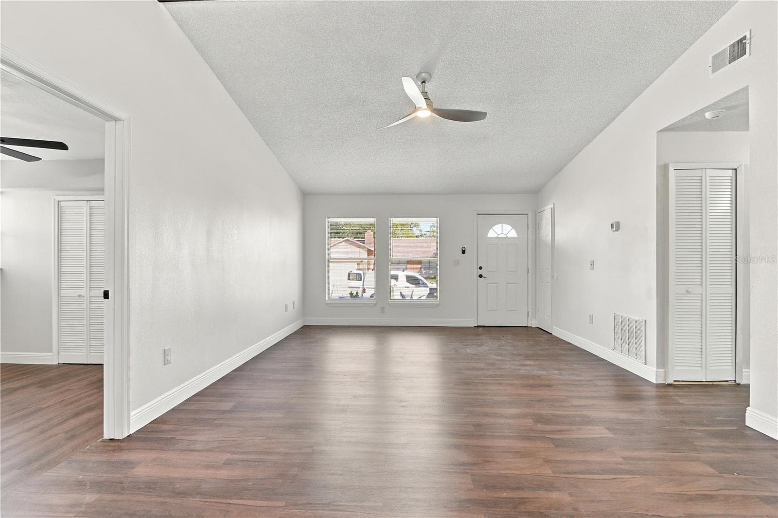 Single Family Residence at 3610 FALLING LEAF LN, ORLANDO, photo 6 of 30