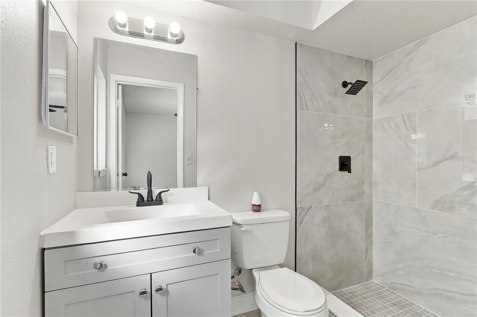 Master Bathroom - 3610 FALLING LEAF LN, ORLANDO