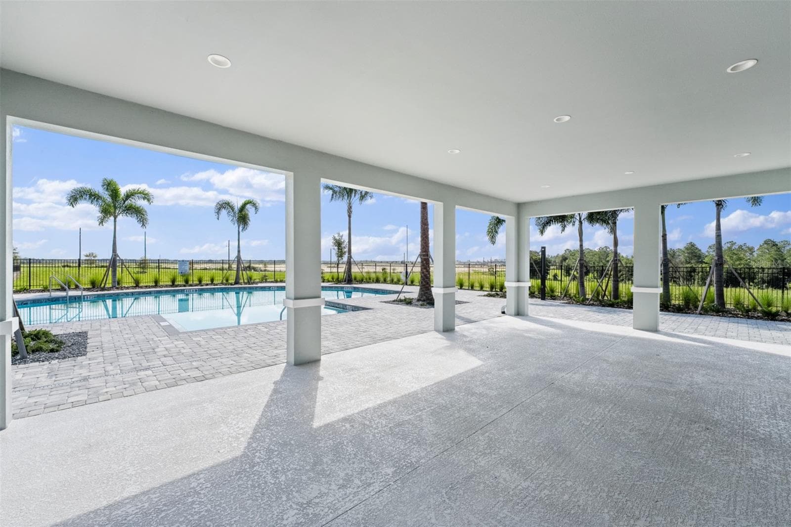 Gardenia Reserve Community Pool House - 2271 NIGHTSHADE GROVE LN, APOPKA