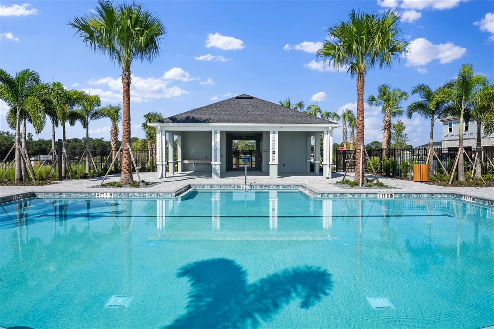 Gardenia Reserve Community Pool - 2271 NIGHTSHADE GROVE LN, APOPKA