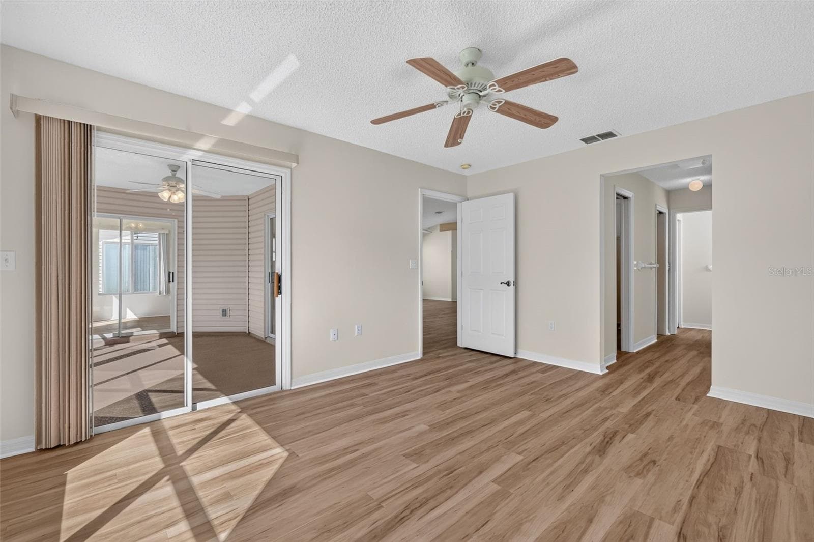 Single Family Residence at 752 OLD OAKS LN, LEESBURG, photo 14 of 46