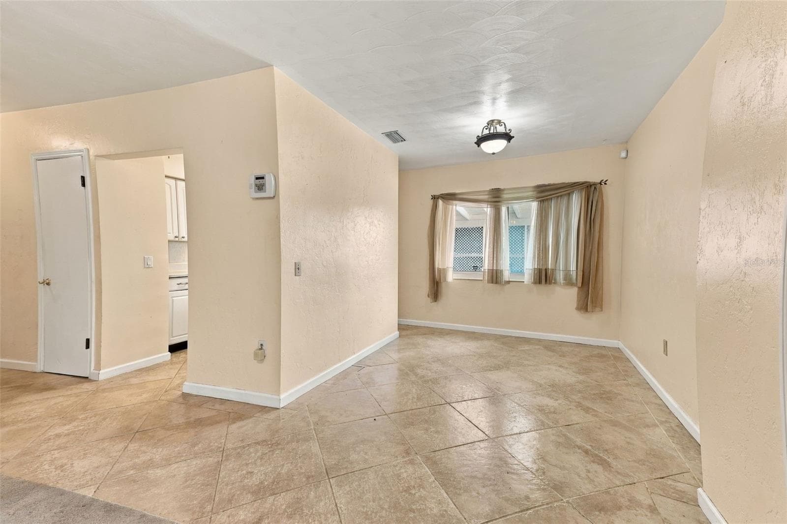 Single Family Residence at 1215 56TH AVENUE DR E, BRADENTON, photo 15 of 37