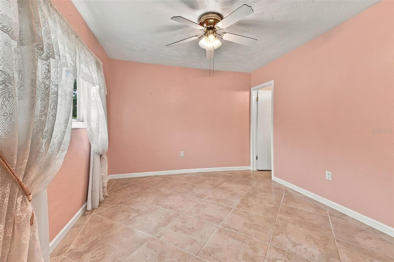 Single Family Residence at 1215 56TH AVENUE DR E, BRADENTON, photo 17 of 37
