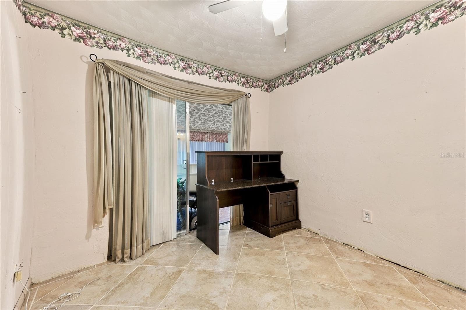 Single Family Residence at 1215 56TH AVENUE DR E, BRADENTON, photo 22 of 37