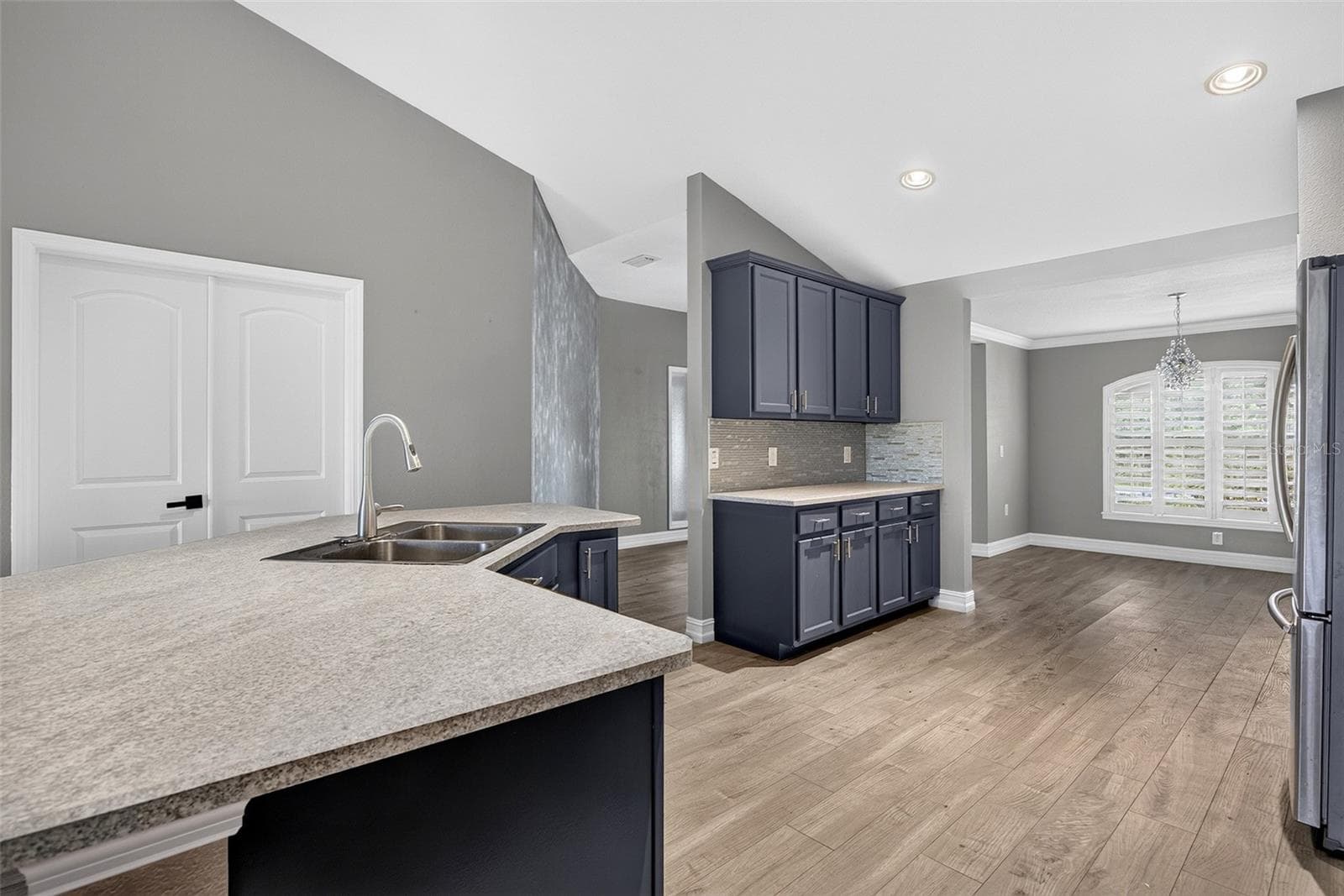 Single Family Residence at 13443 SW PEMBROKE CIR N, LAKE SUZY, photo 14 of 45