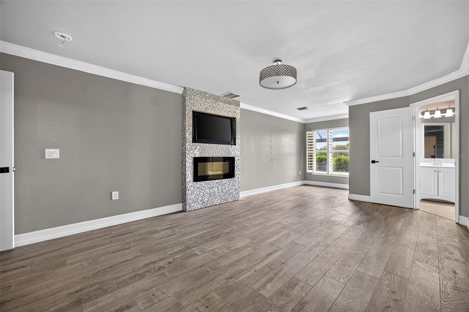 Single Family Residence at 13443 SW PEMBROKE CIR N, LAKE SUZY, photo 23 of 45