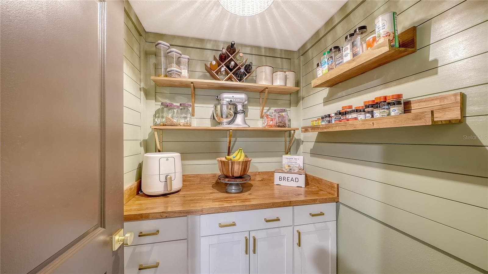 Cef's Kitchen complimented by an Upgraded & Organized Pantry! - 10016 BIG MARSH TER, PARRISH