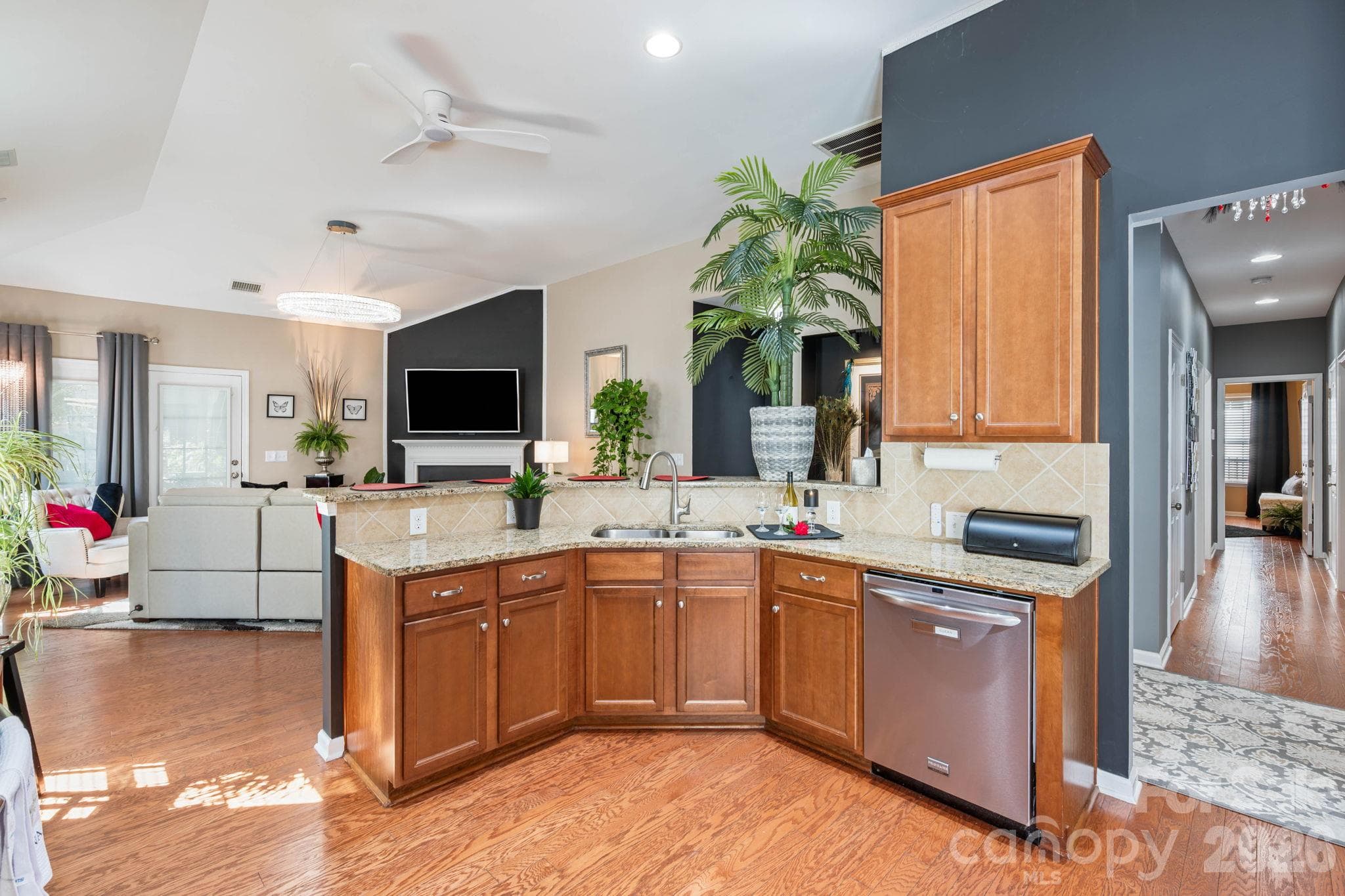 Single Family Residence at 9795 Shearwater Avenue, Concord, photo 6 of 45