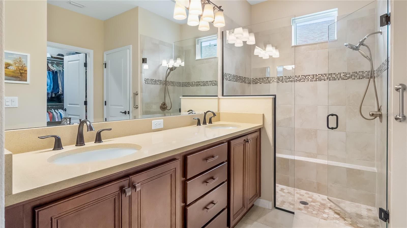 Single Family Residence at 110 BAYOU BEND RD, GROVELAND, photo 14 of 31