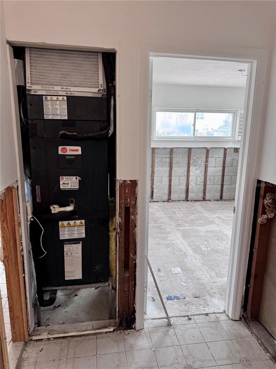 Single Family Residence at 3701 SHORE ACRES BLVD NE, ST PETERSBURG, photo 13 of 36