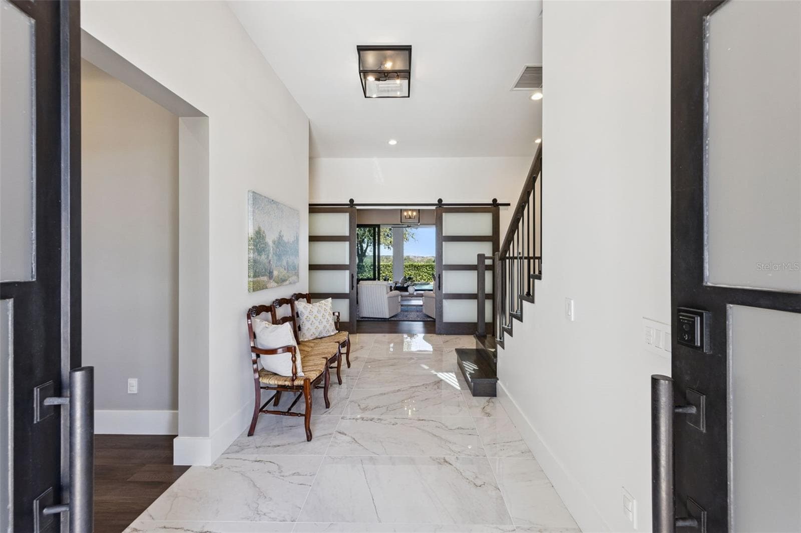 Grand two story foyer - 16101 VETTA DR, MONTVERDE