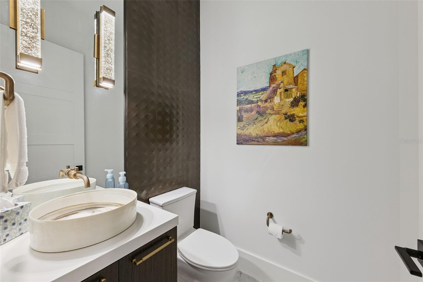Pool bathroom on lanai - 16101 VETTA DR, MONTVERDE